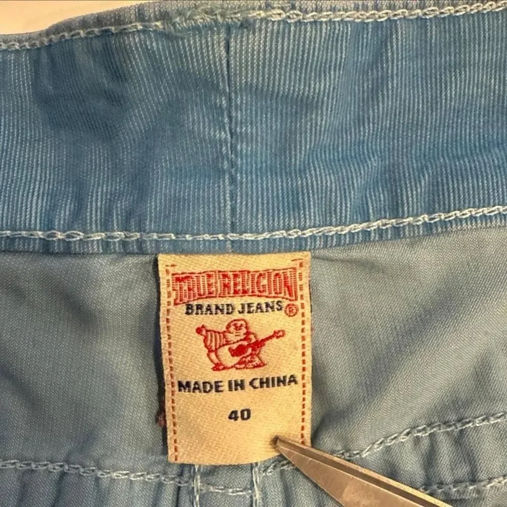 True Religion‎ Jean Shorts size 40 distressed, baggy fit, denim shorts
